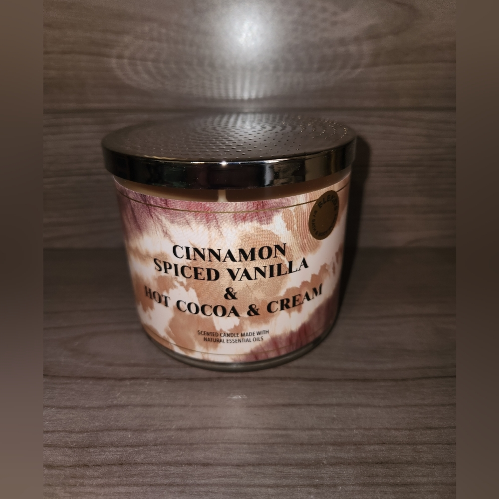 Bath and Body Works Cinnamon Spiced Vanilla and Hot Cocoa cream 3 wick candle